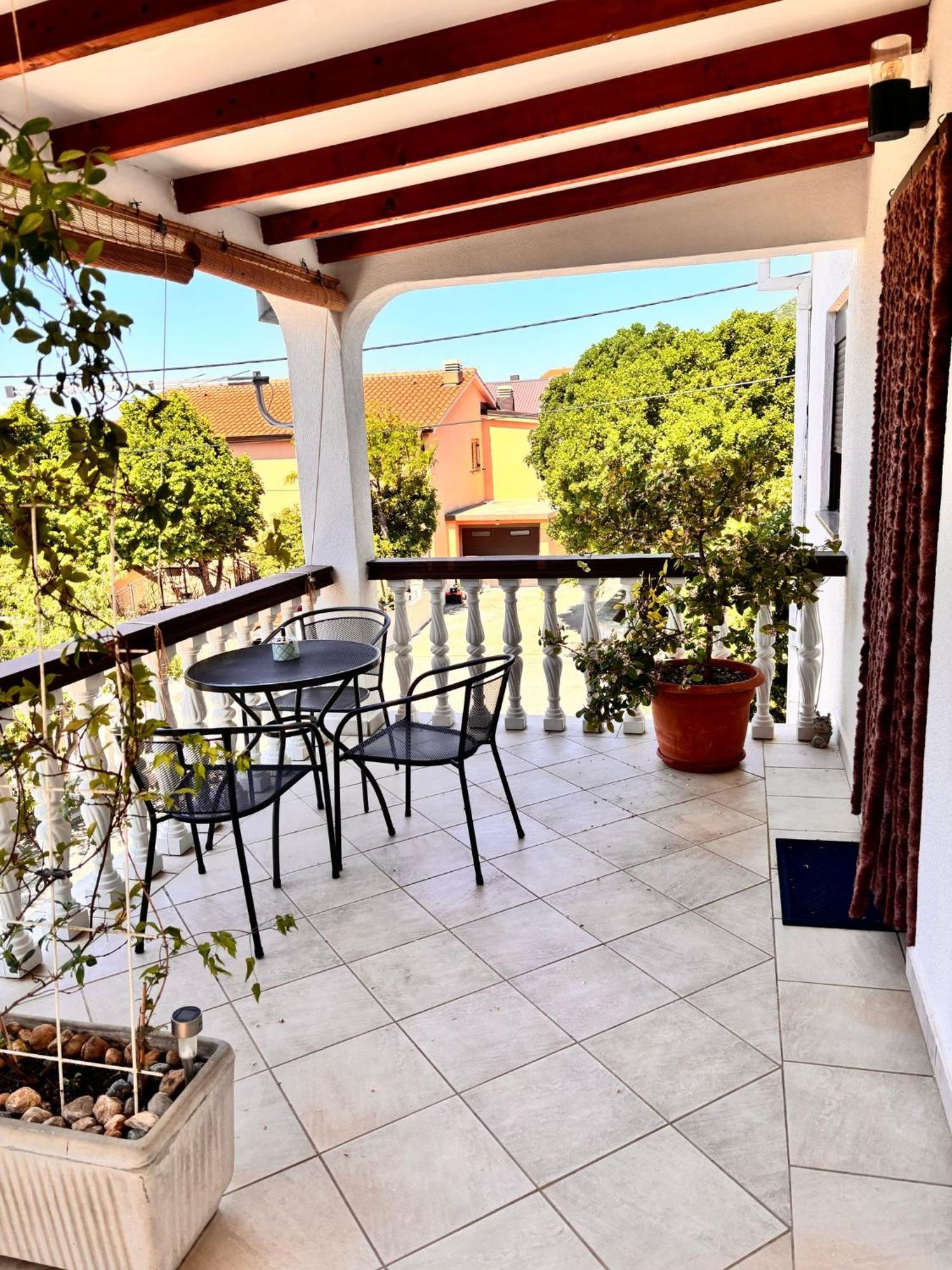 Ferienwohnung Ruza I Natalija Karlobag Exterior foto