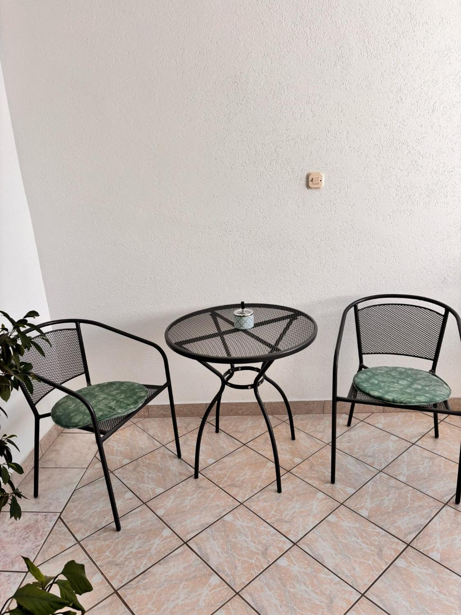 Ferienwohnung Ruza I Natalija Karlobag Zimmer foto